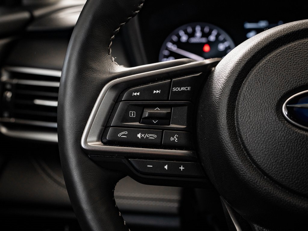 Used 2025 Subaru Outback Touring w/ Popular Package #2 image 29