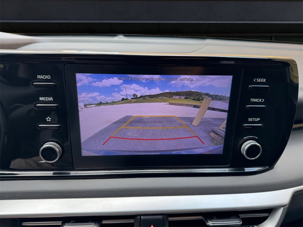 Used 2022 Kia K5 LXS image 12