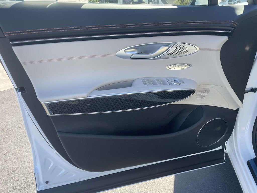 New 2026 Genesis GV70 3.5T Sport Prestige AWD/4WD image 19