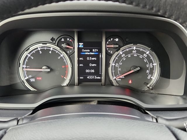 Used 2022 Toyota 4Runner TRD Sport w/ Technology Package AWD/4WD image 10