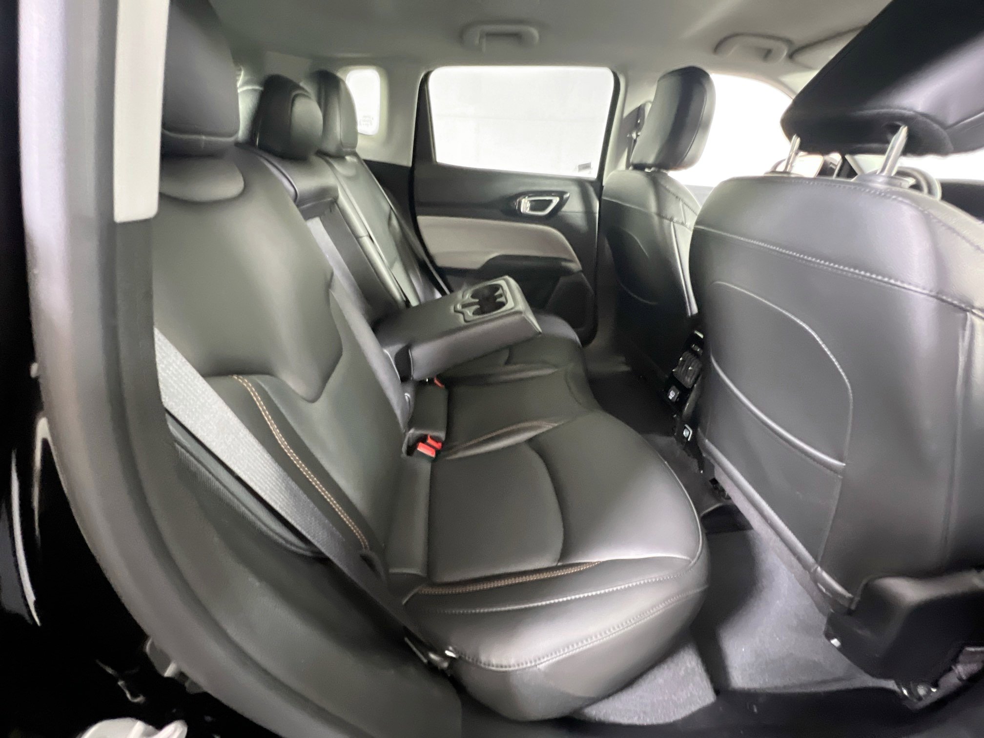 Used 2022 Jeep Compass Limited image 24