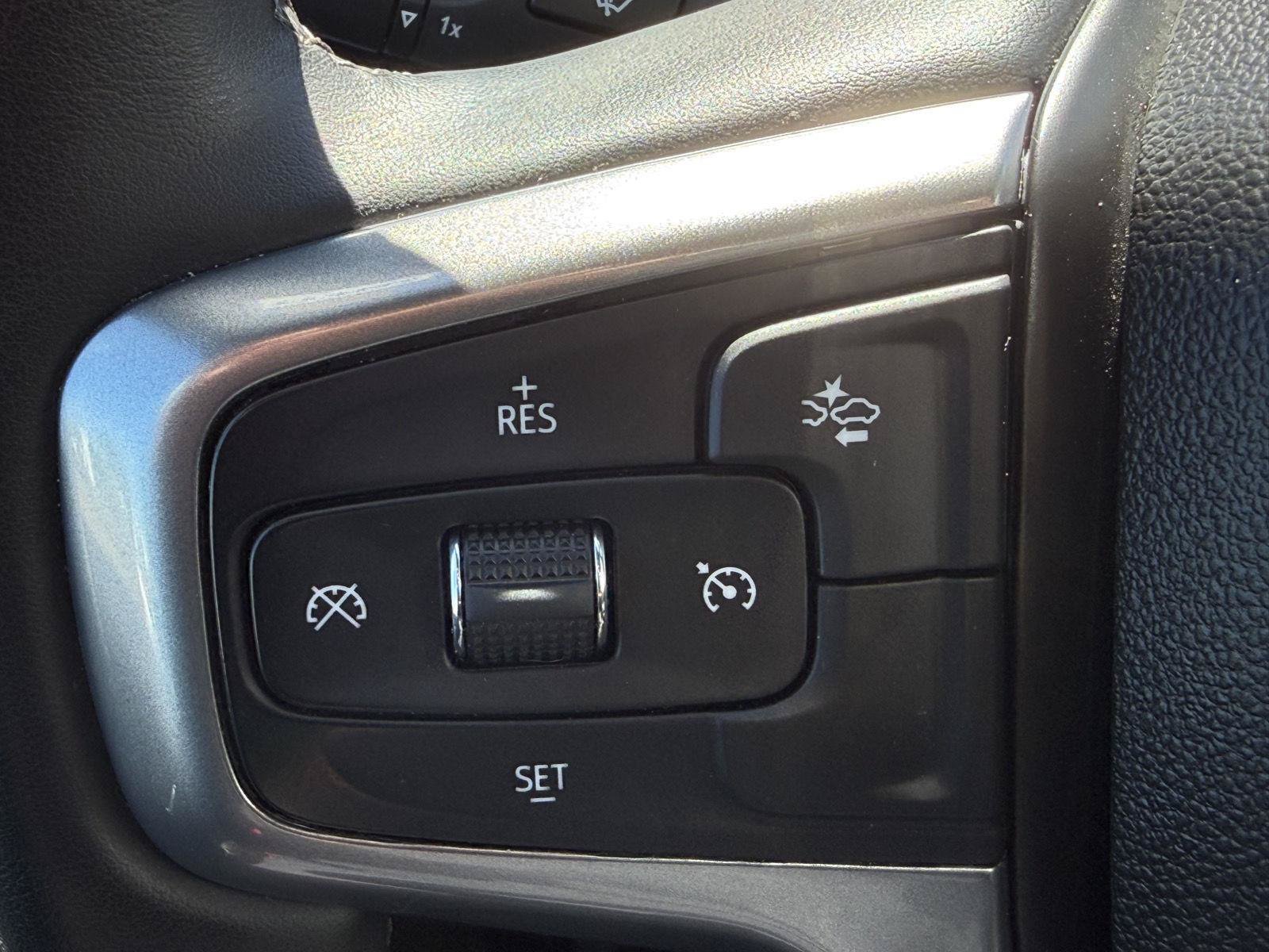 Used 2024 Chevrolet Silverado 3500 LT AWD/4WD image 22