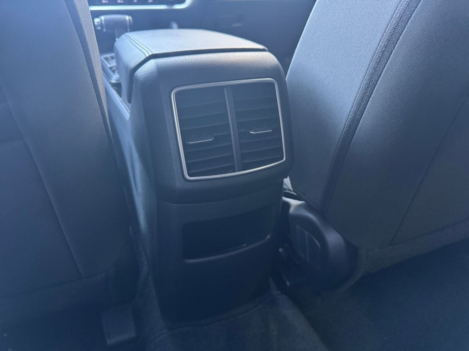 Used 2025 Kia Sportage LX FWD image 22