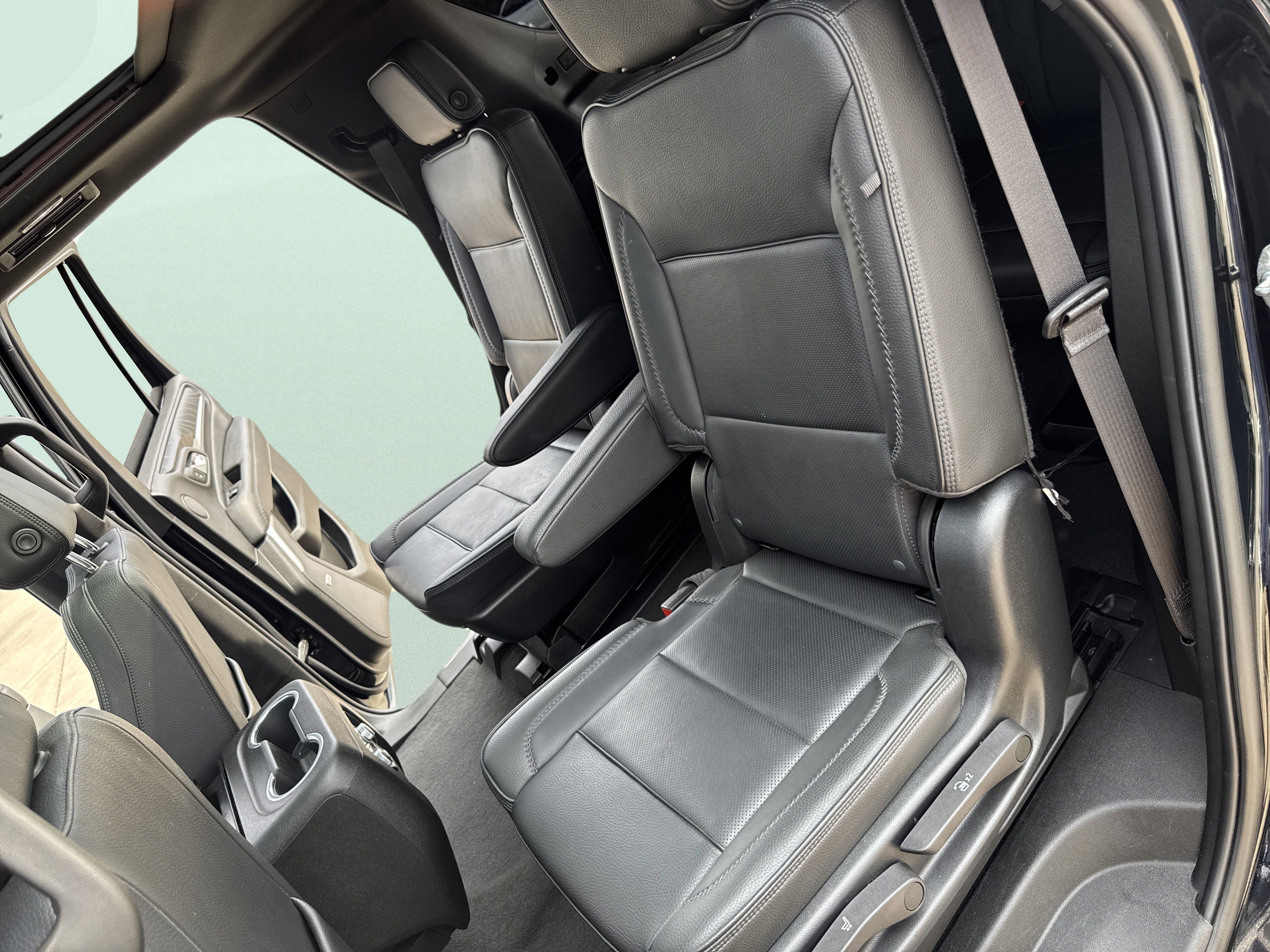 Used 2022 GMC Yukon Denali image 24