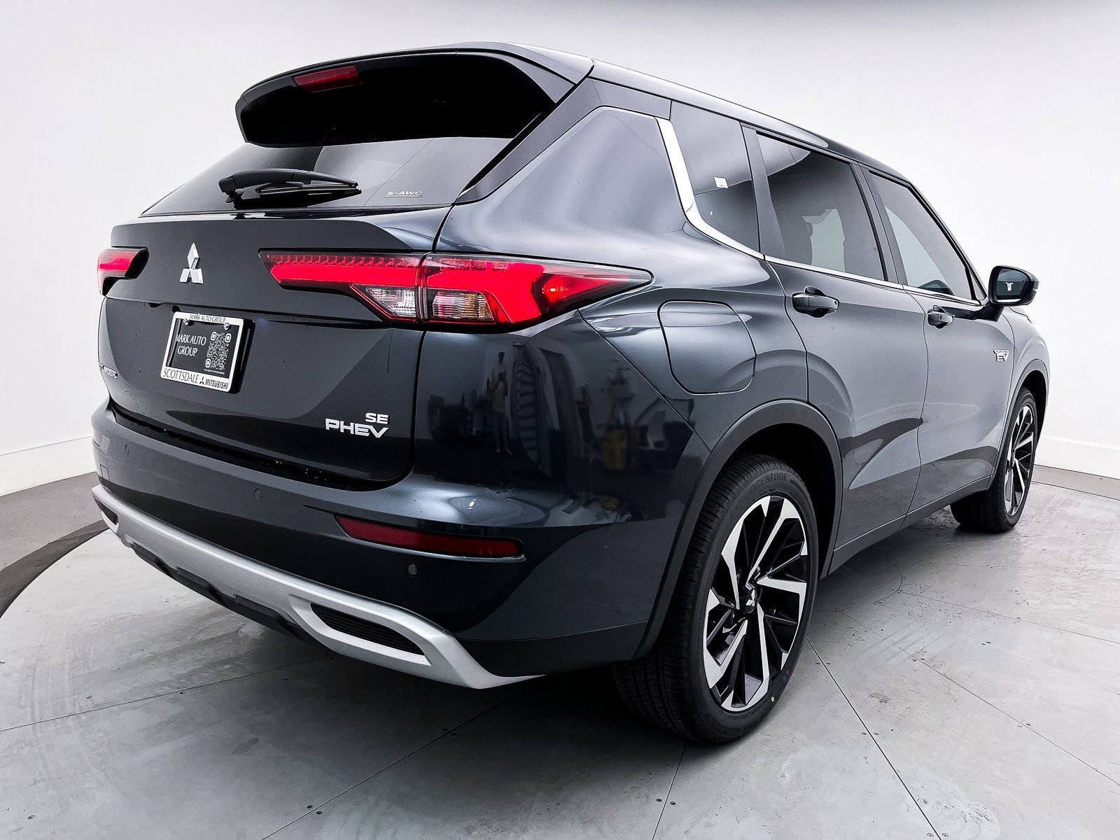 New 2025 Mitsubishi Outlander SE AWD/4WD image 6