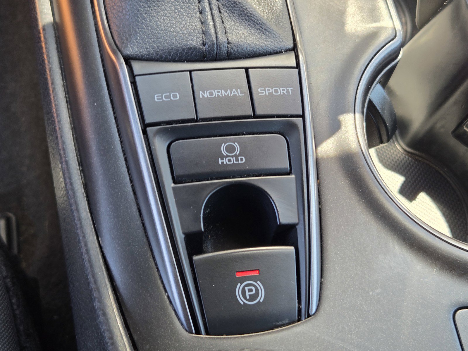 Used 2024 Toyota Camry XSE FWD image 21