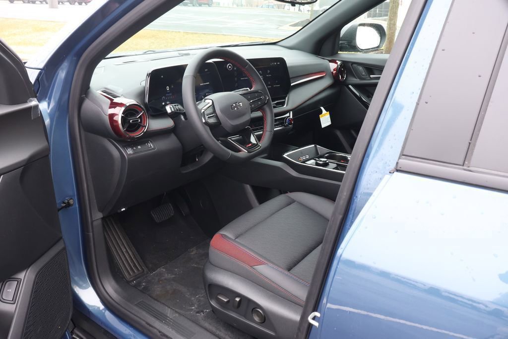 New 2026 Chevrolet Equinox RS w/ Safety and Technology Package image 13