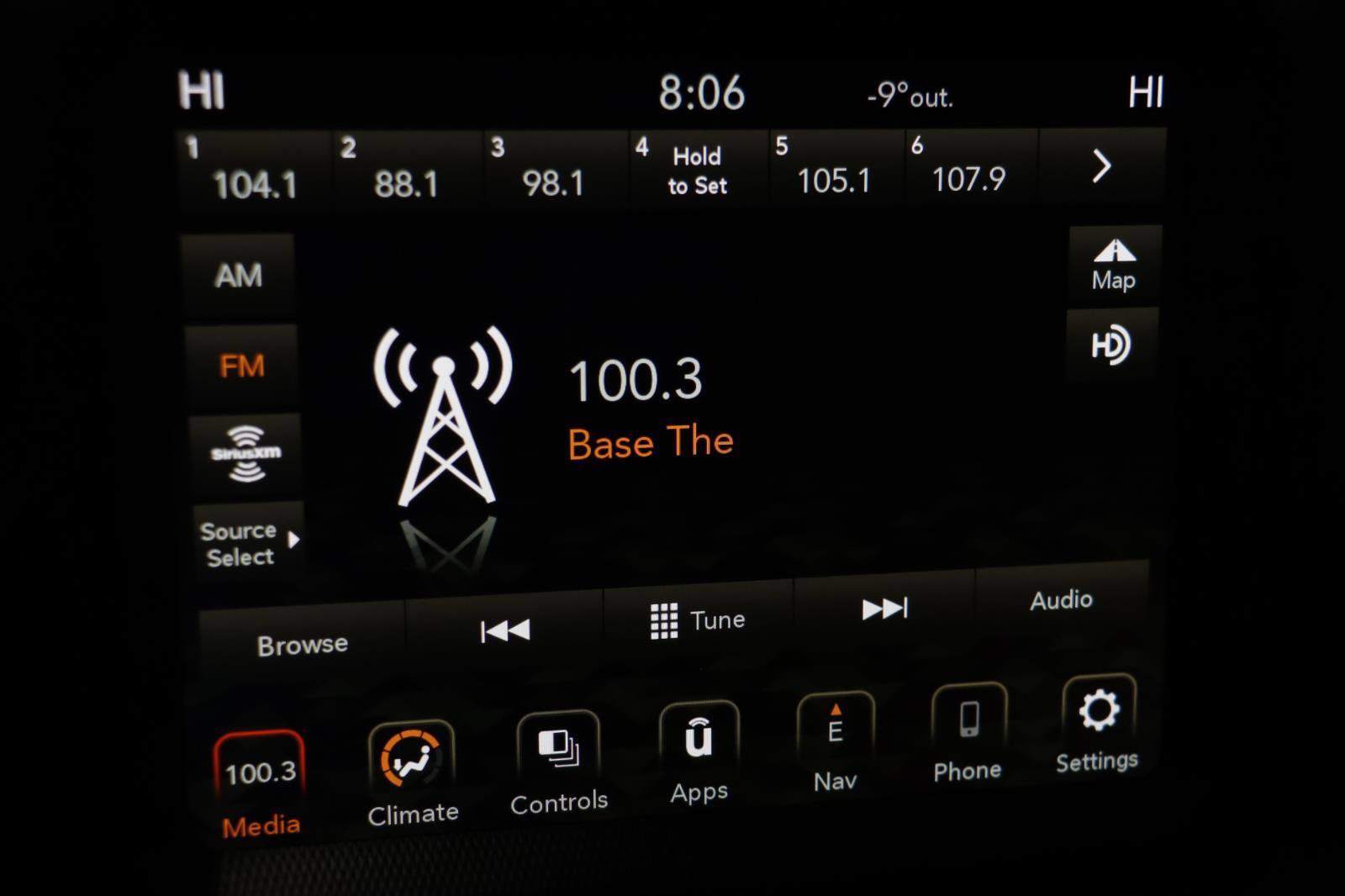 Used 2021 Jeep Wrangler Sport S image 9