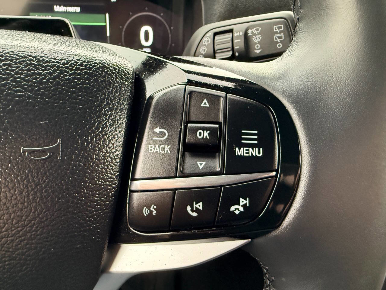 Used 2025 Ford Explorer Platinum w/ LUX Leather Package image 40