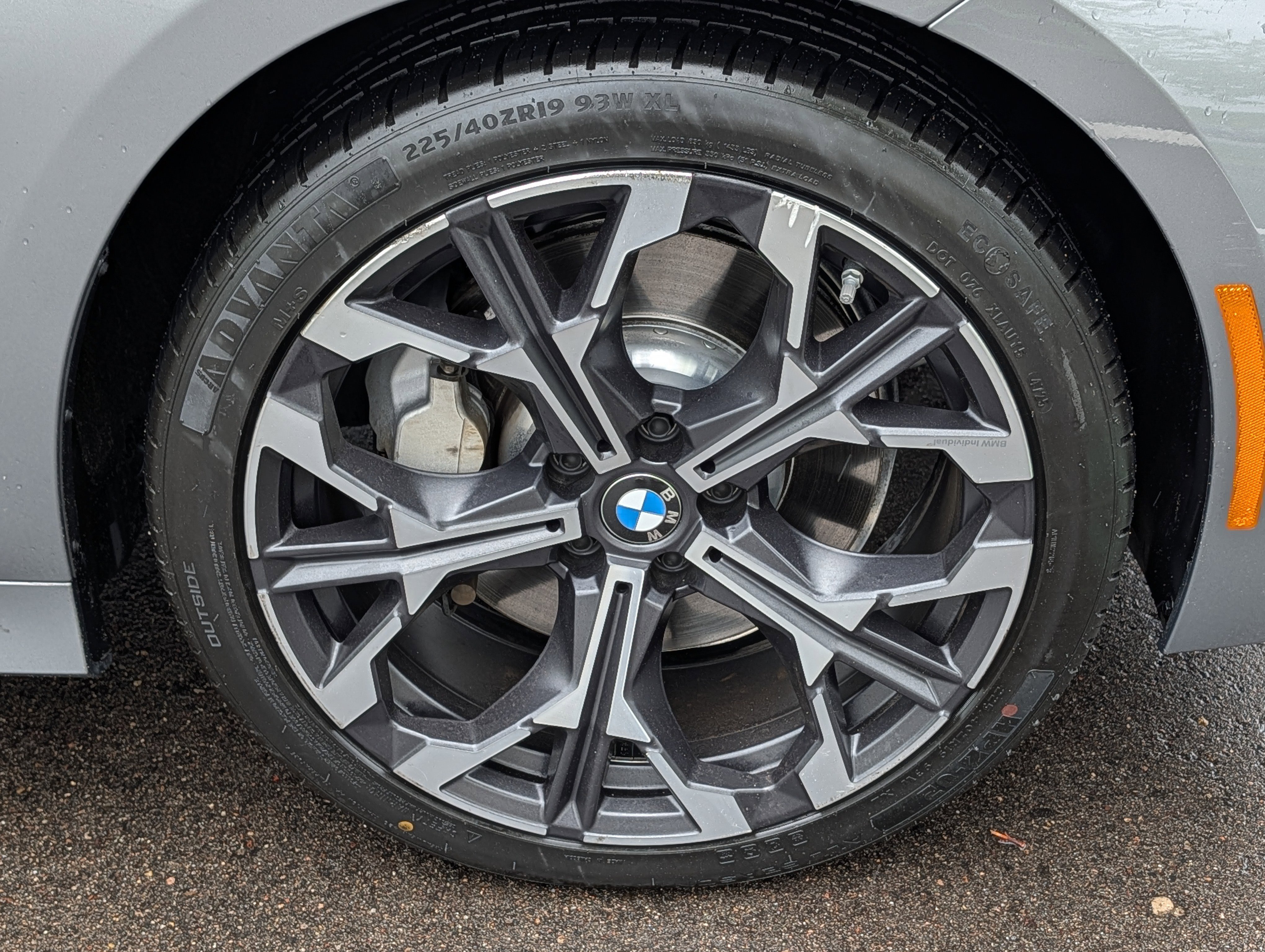 Used 2026 BMW 330i xDrive Sedan AWD/4WD image 15
