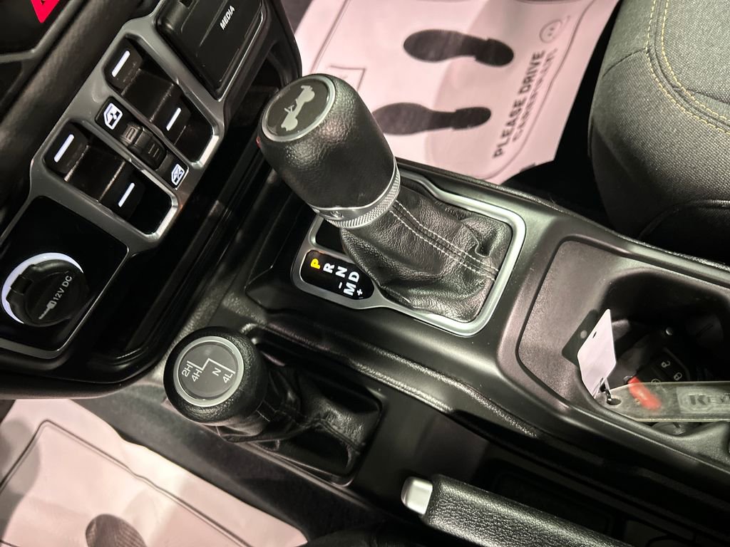 Used 2024 Jeep Wrangler Unlimited Sport AWD/4WD image 20
