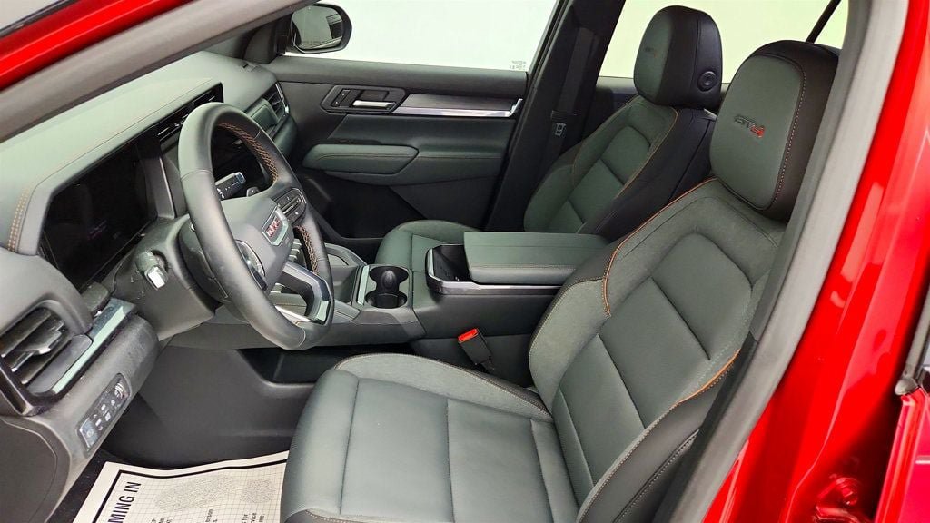 Used 2026 GMC Terrain AT4 w/ Convenience Package III AWD/4WD image 18