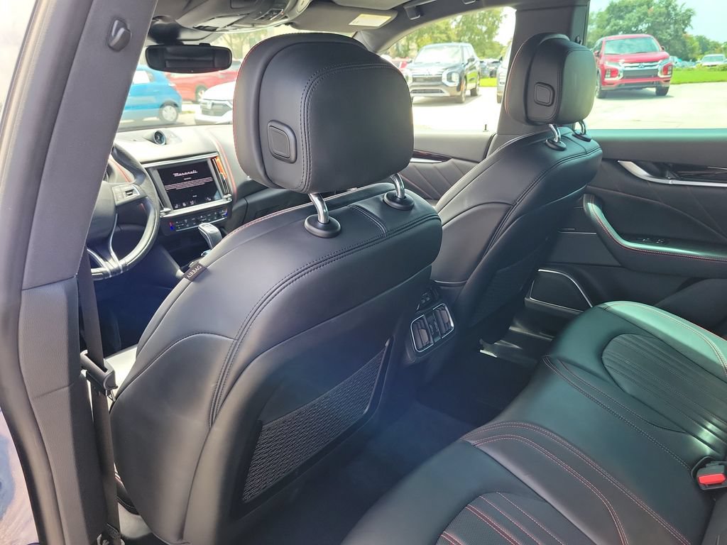 Used 2022 Maserati Levante GT AWD/4WD image 8