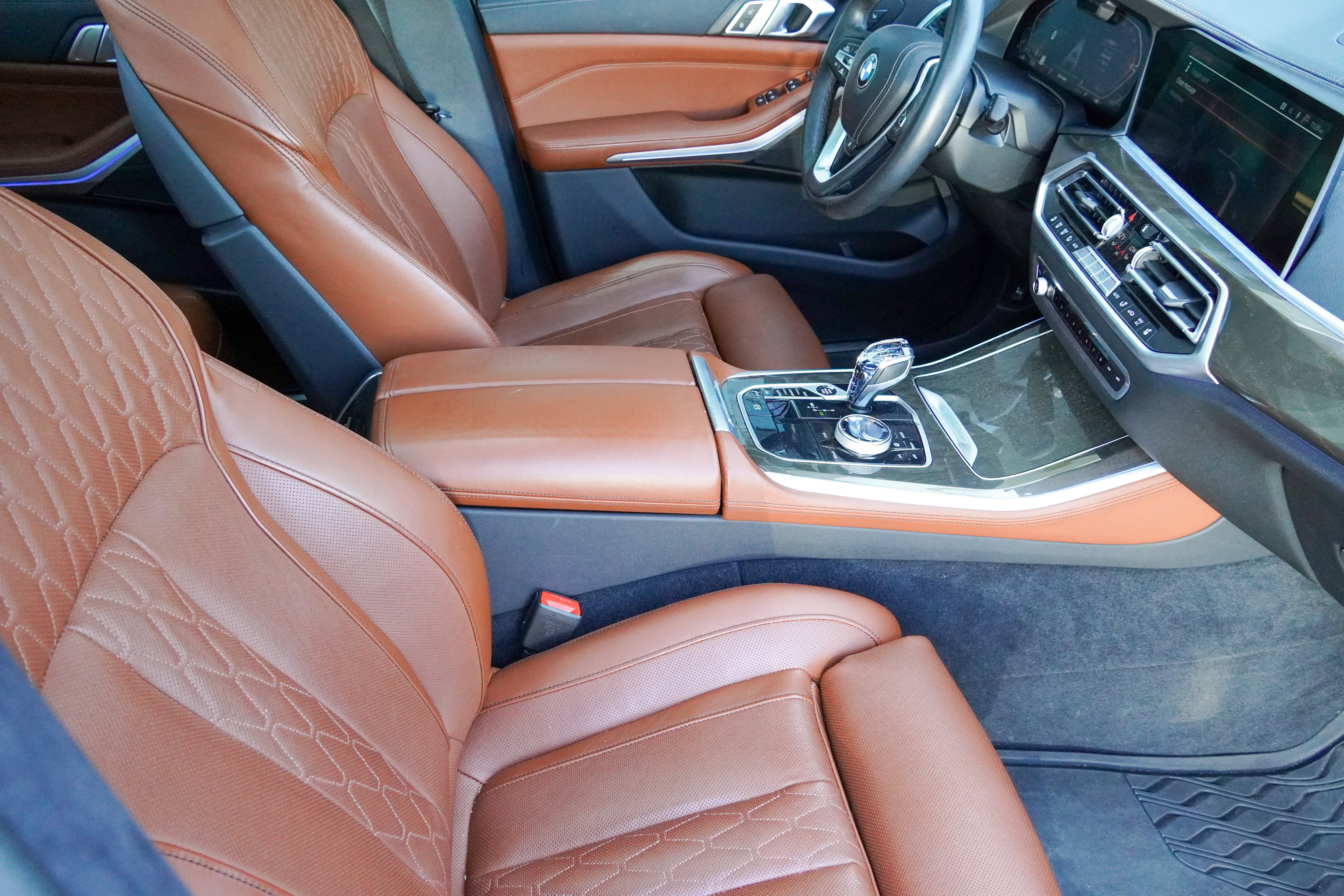 Used 2022 BMW X5 xDrive40i w/ Executive Package AWD/4WD image 12