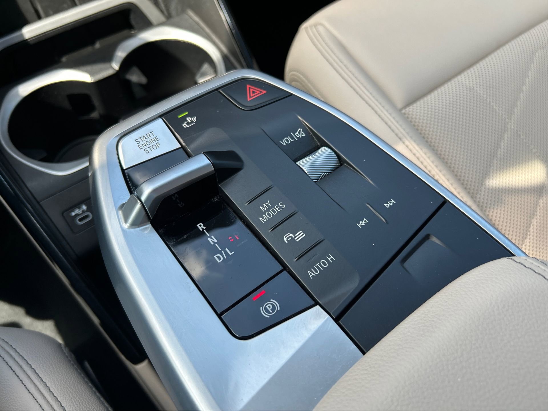 Used 2025 BMW X1 M35i w/ M Sport Professional Package image 37