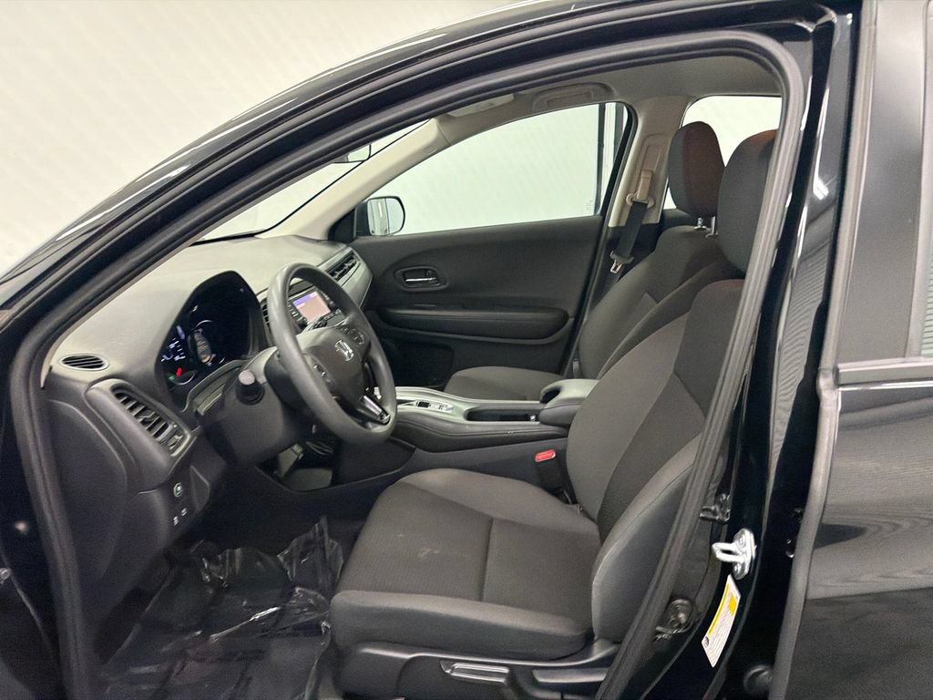 Used 2021 Honda HR-V LX image 9