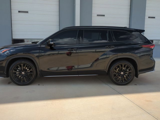 Used 2024 Toyota Highlander XSE image 9