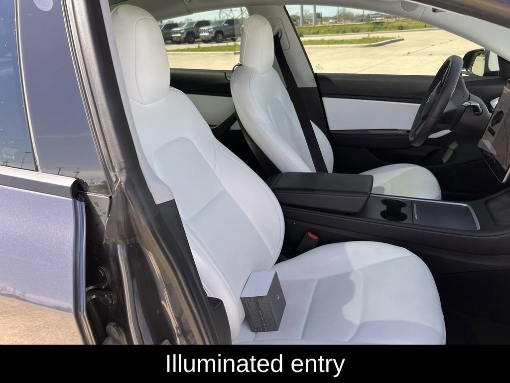 Used 2021 Tesla Model 3 Standard Range Plus image 28