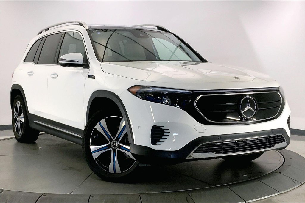 Used 2023 Mercedes-Benz EQB 350 4MATIC SUV image 33