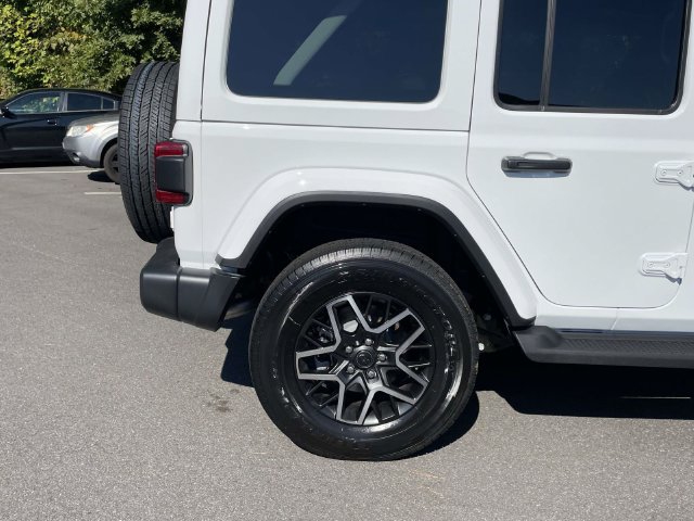 New 2027 Jeep Wrangler Unlimited Sahara AWD/4WD image 8