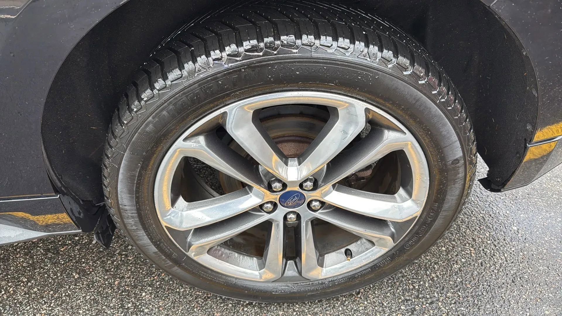 Used 2018 Ford Edge Sport w/ Ford Safe & Smart Package image 9