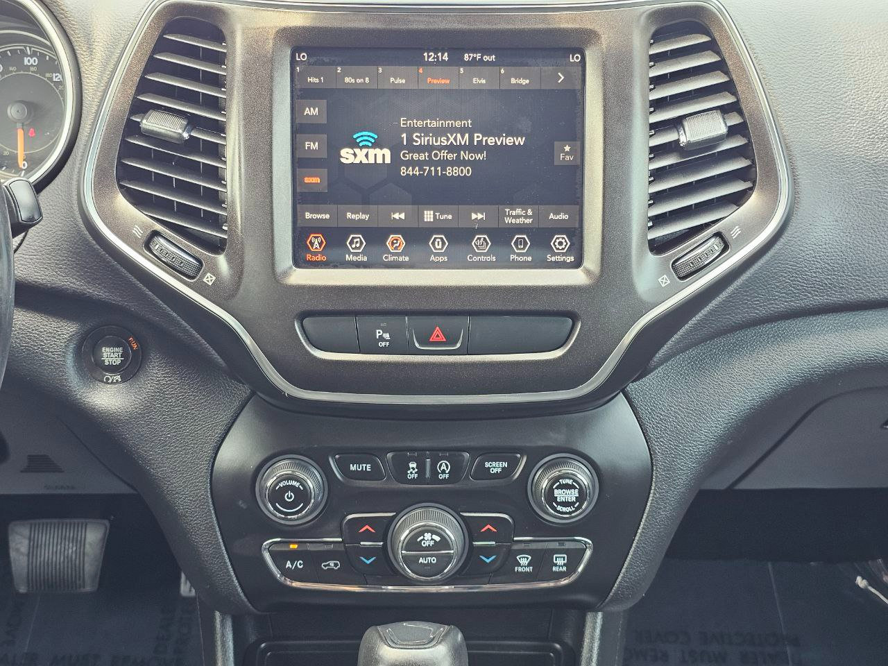 Used 2019 Jeep Cherokee Trailhawk w/ Cold Weather Group image 22