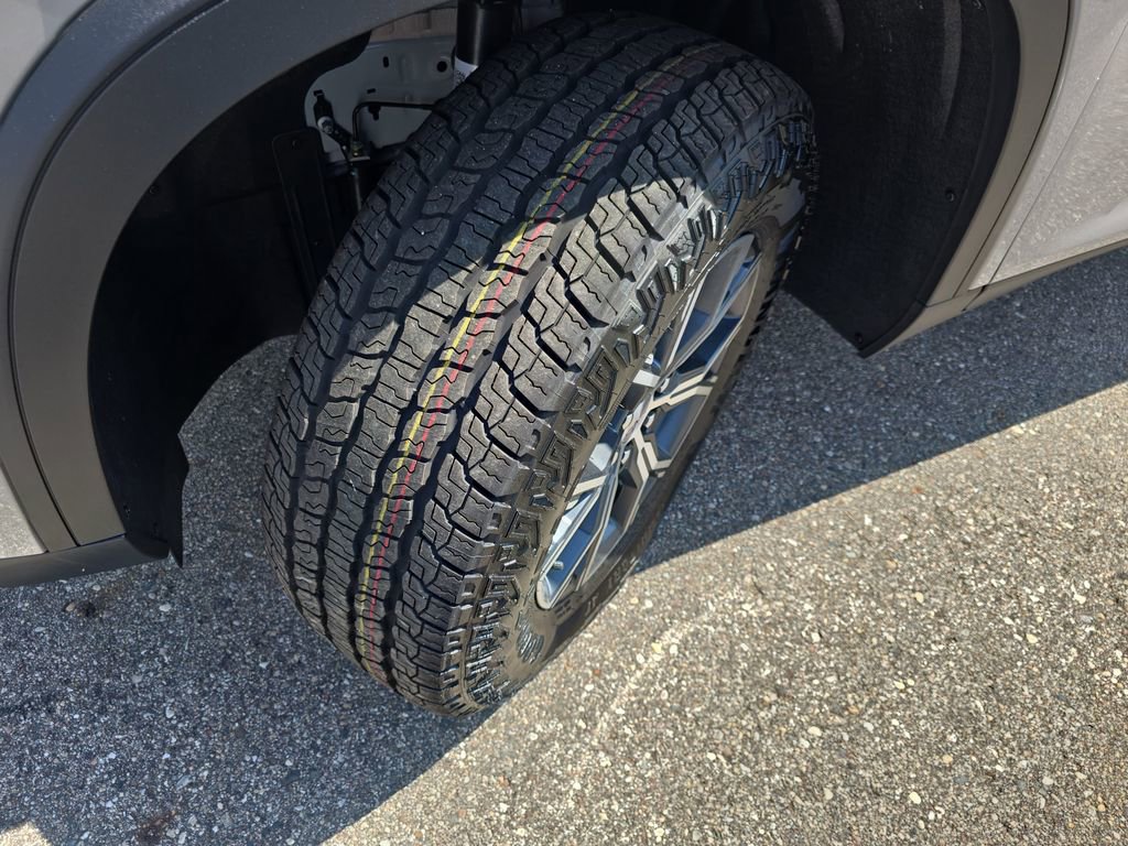New 2026 GMC Acadia AT4 w/ Luxury Package AWD/4WD image 37