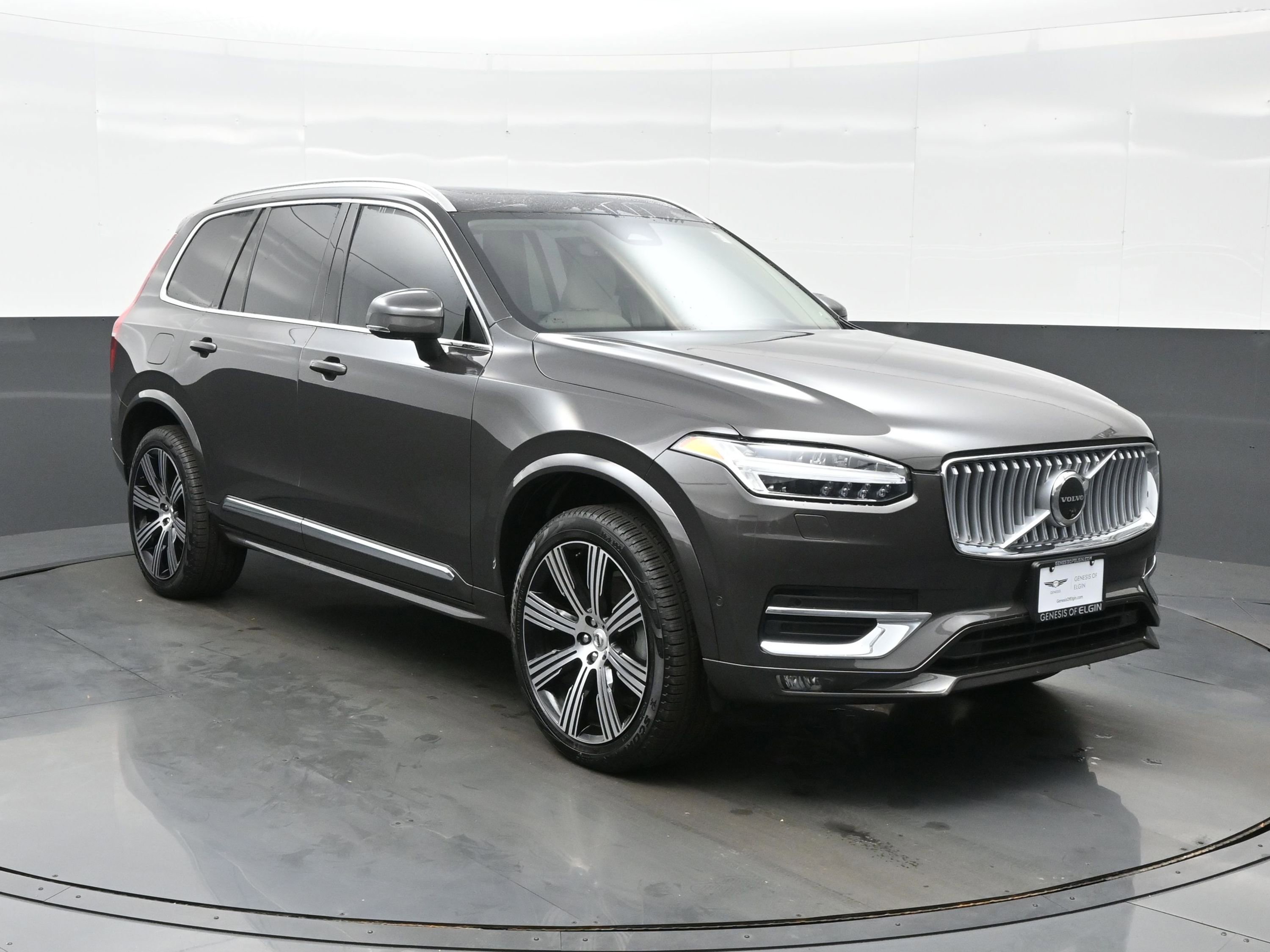 Used 2025 Volvo XC90 B6 Ultra w/ Protection Package image 8