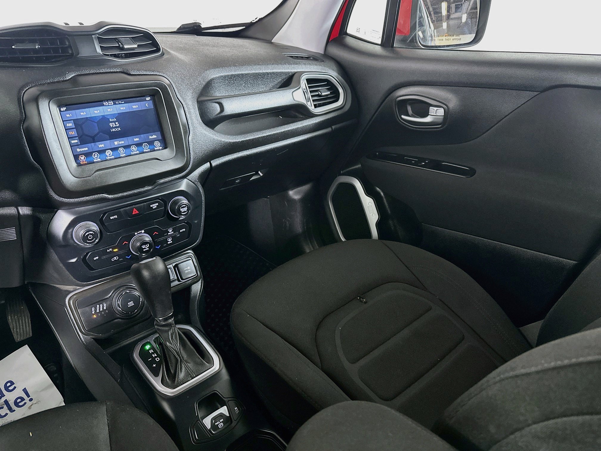 Used 2020 Jeep Renegade Latitude w/ Cold Weather Group AWD/4WD image 21