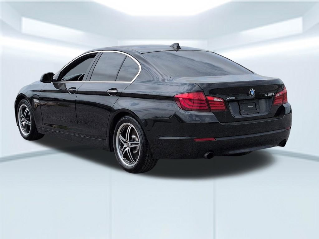 Used 2013 BMW 535i xDrive Sedan image 4