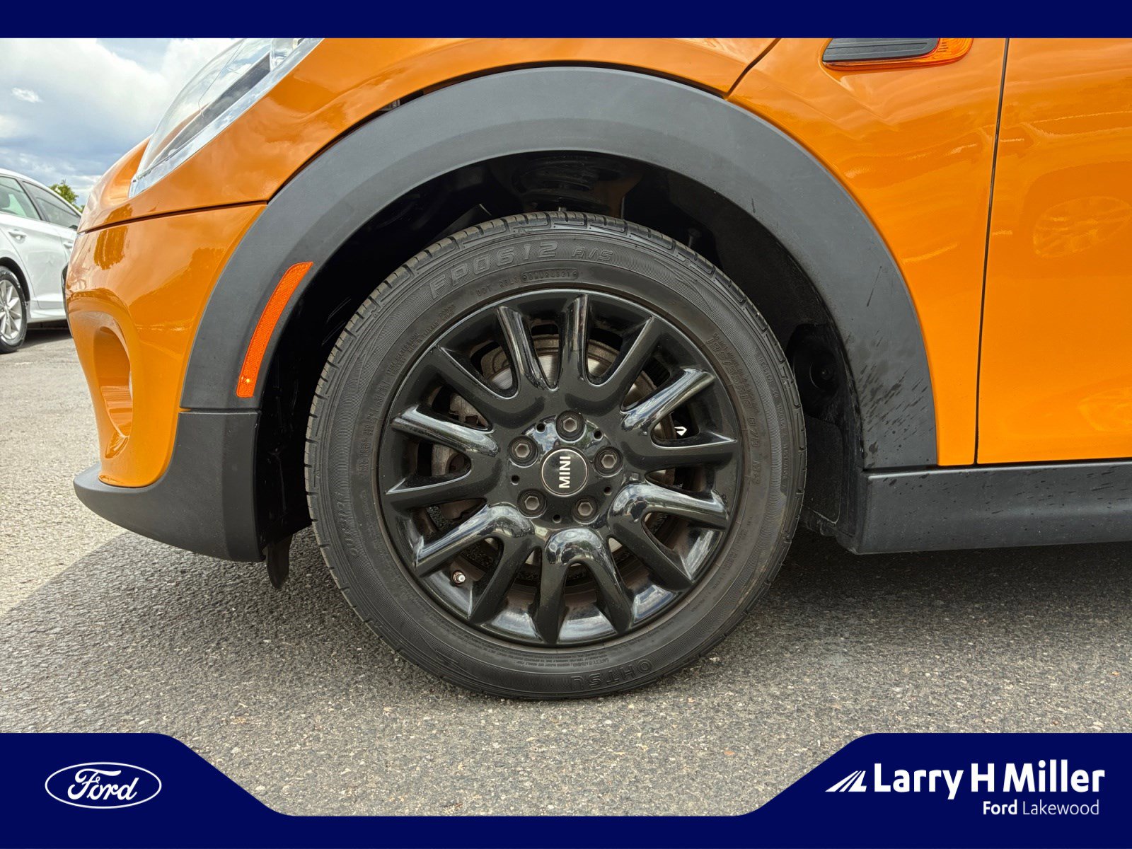 Used 2016 MINI Cooper 4-Door Hardtop image 26