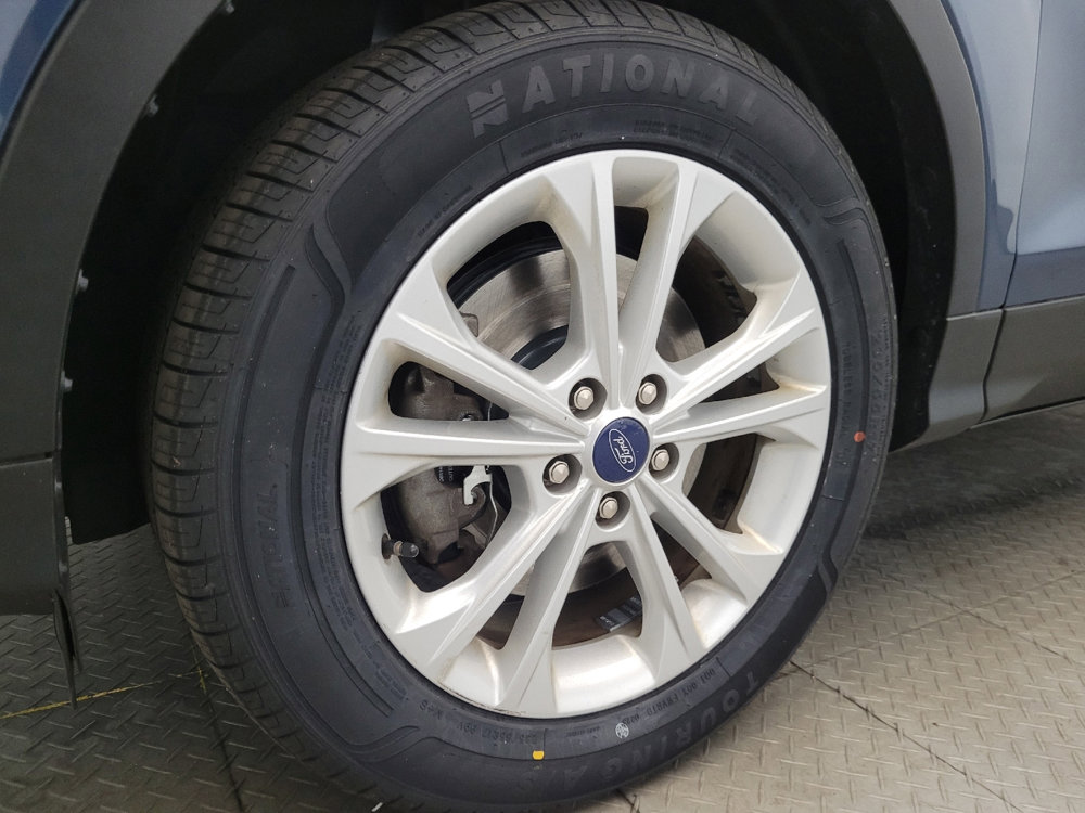 Used 2018 Ford Escape SE w/ SE Sync 3 Package image 31