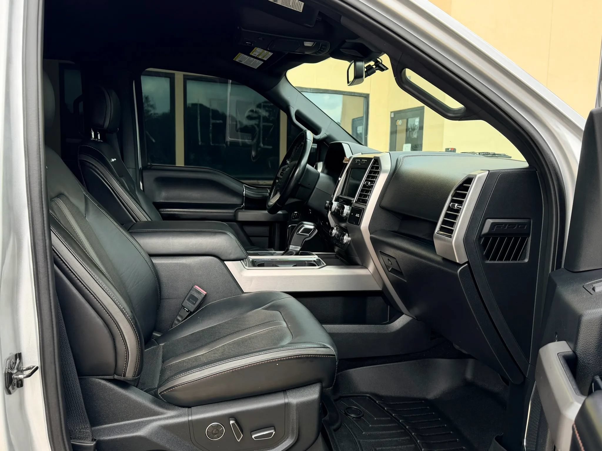 Used 2019 Ford F150 Platinum AWD/4WD image 14