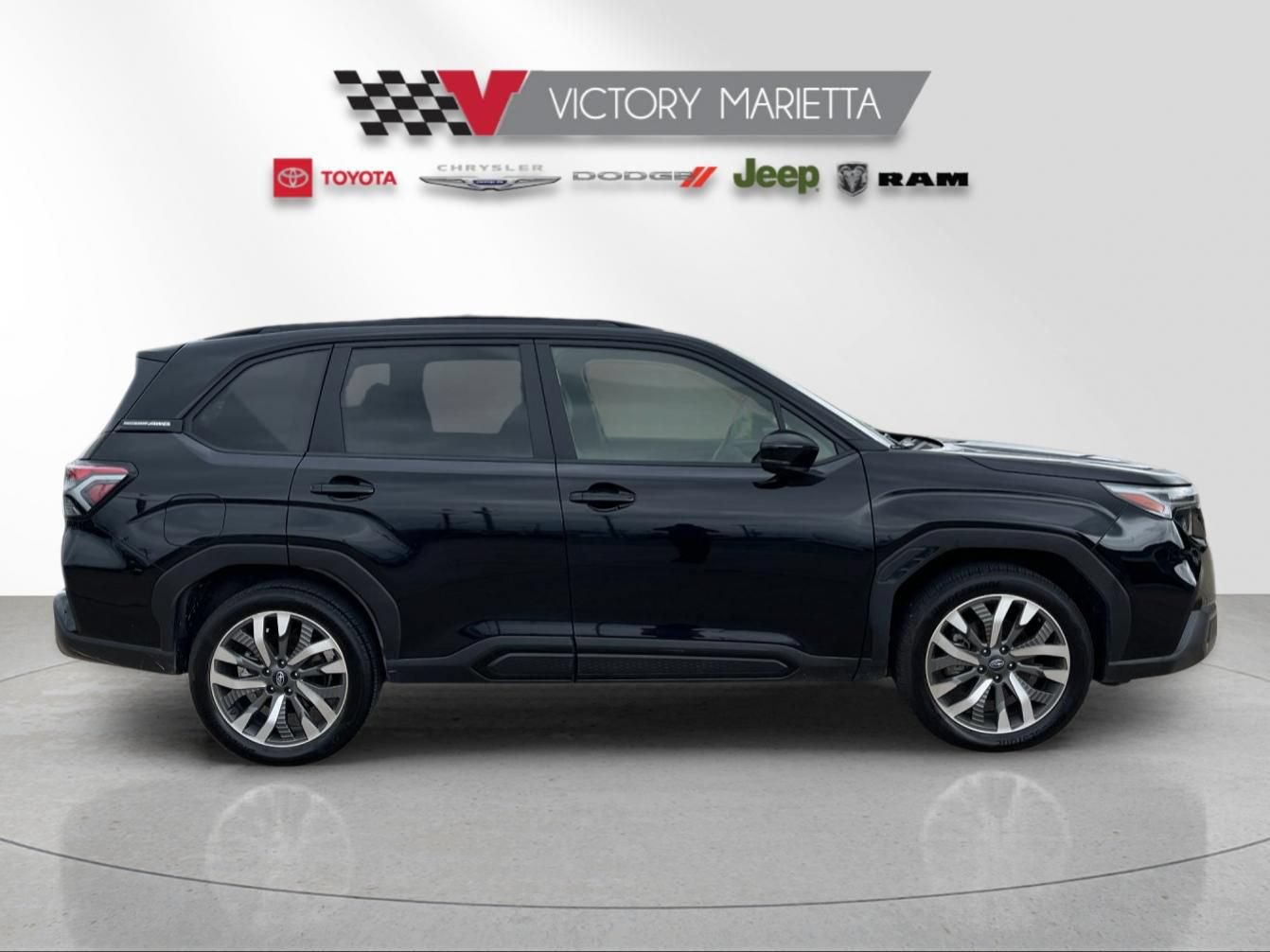 Used 2025 Subaru Forester Touring AWD/4WD image 6