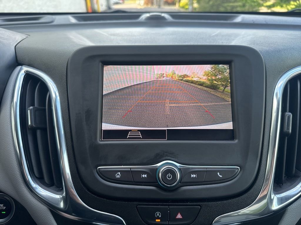Used 2023 Chevrolet Equinox LS w/ LS Convenience Package AWD/4WD image 35