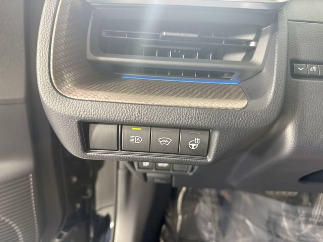 Used 2025 Toyota Prius Limited AWD/4WD image 14