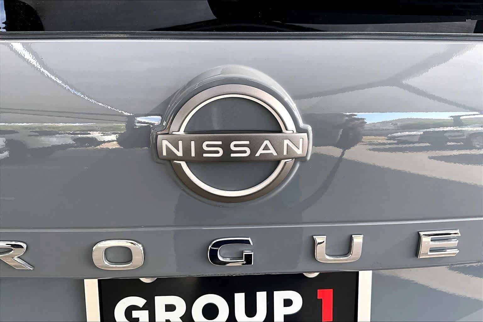 Certified 2023 Nissan Rogue Platinum w/ Platinum Premium Package FWD image 31