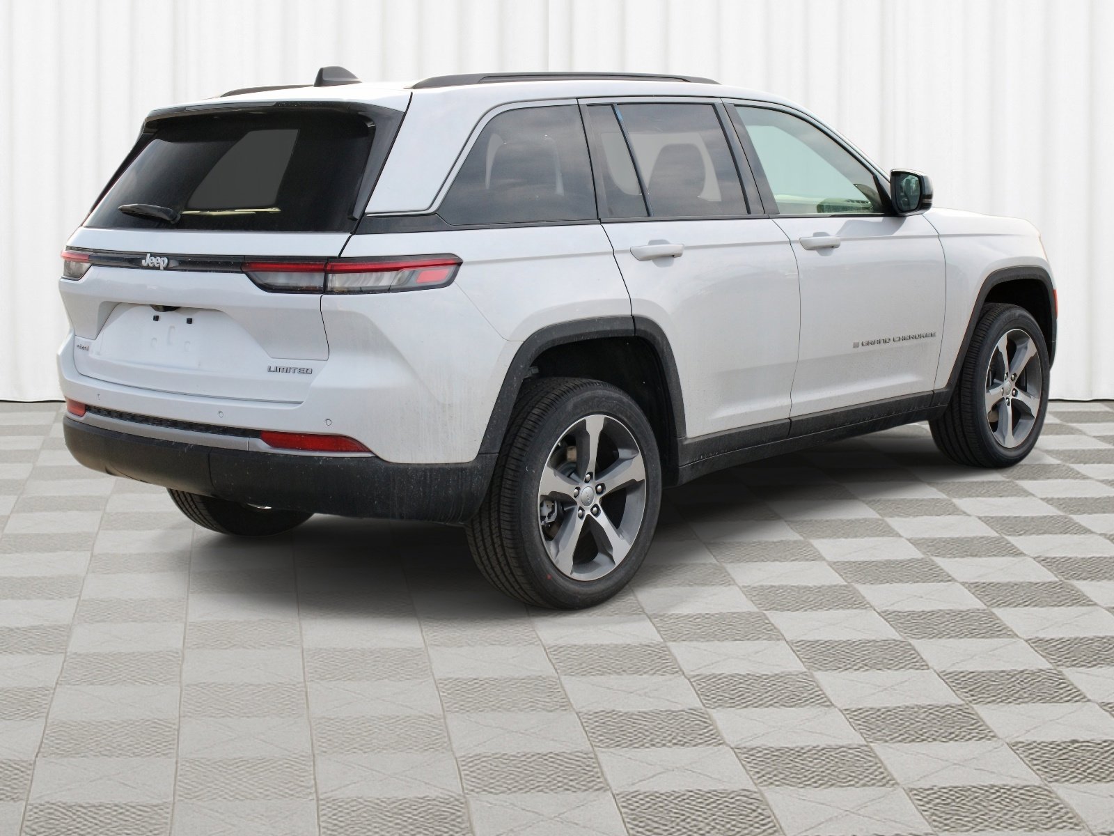 New 2026 Jeep Grand Cherokee Limited image 31