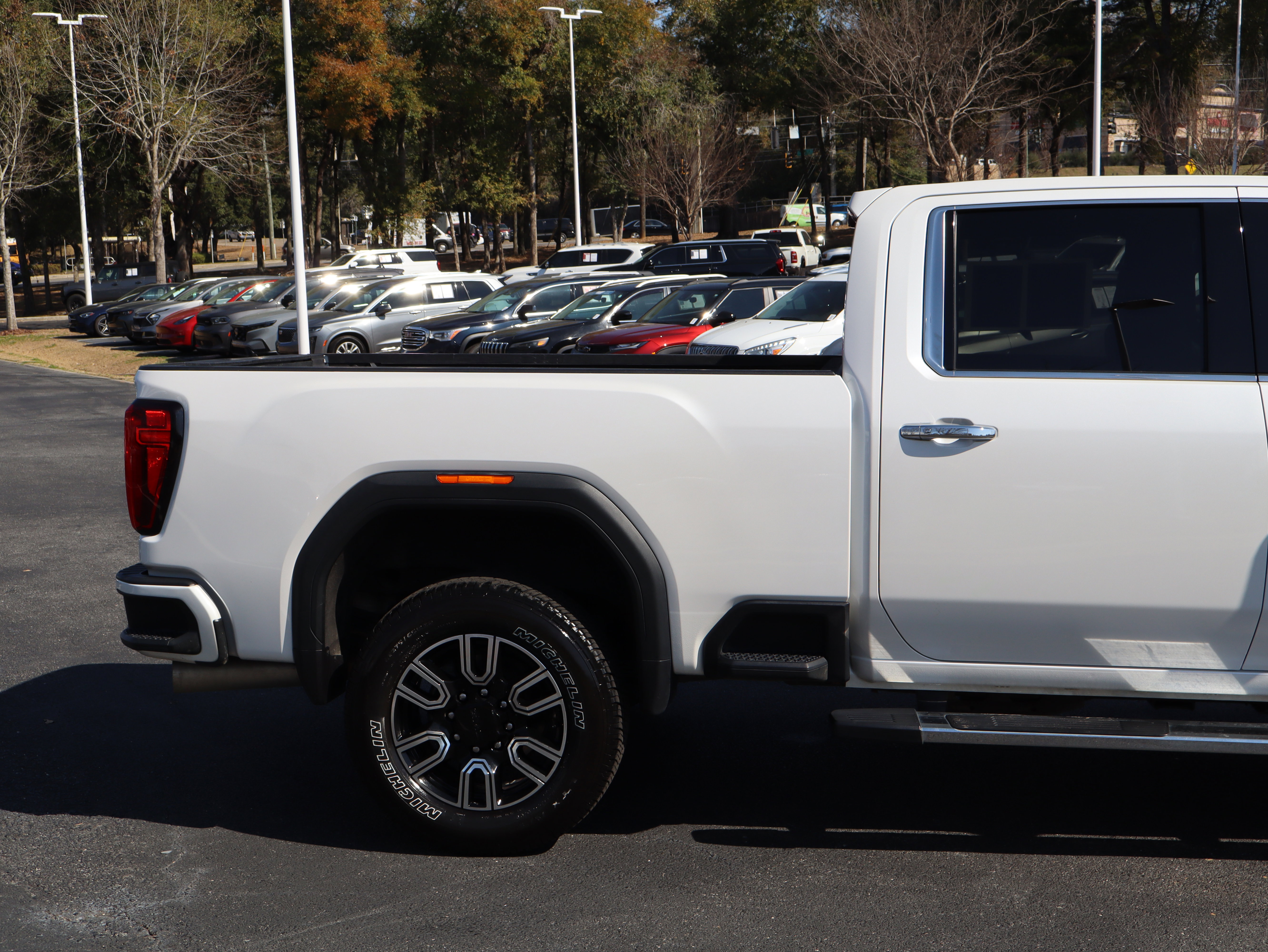 Used 2021 GMC Sierra 2500 Denali w/ Denali Ultimate Package image 11
