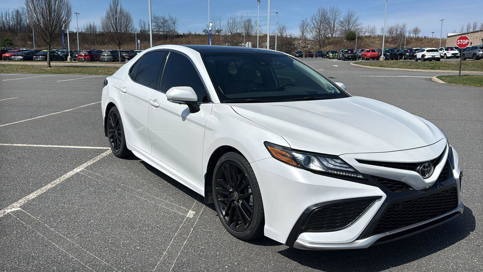 Used 2023 Toyota Camry XSE w/ Navigation Package FWD image 1