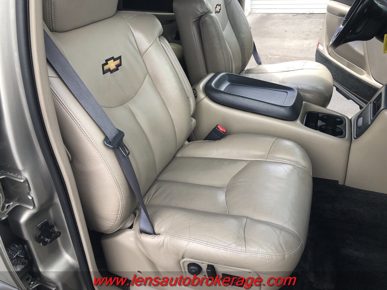Used 2002 Chevrolet Avalanche 4x4 w/ Off-Road Suspension Pkg image 23