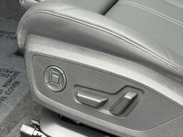 Used 2025 Audi Q6 e-tron Premium Plus AWD/4WD image 22