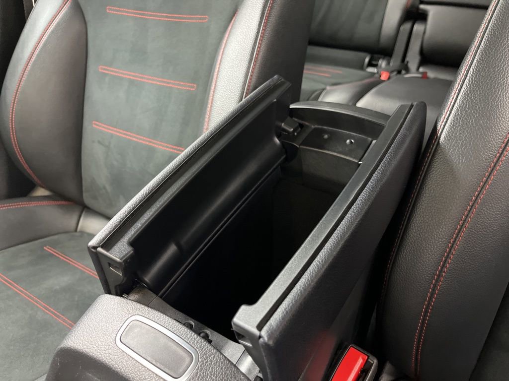 Used 2023 Mercedes-Benz GLB 250 image 27
