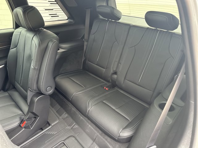 New 2026 Cadillac Vistiq Sport w/ LPO, Floor Liner Package image 28