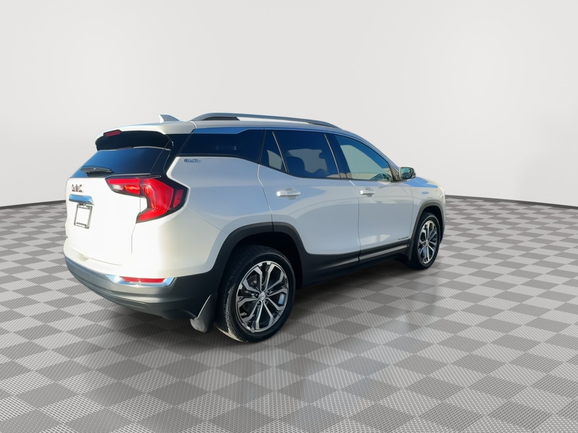 Used 2021 GMC Terrain SLT image 8