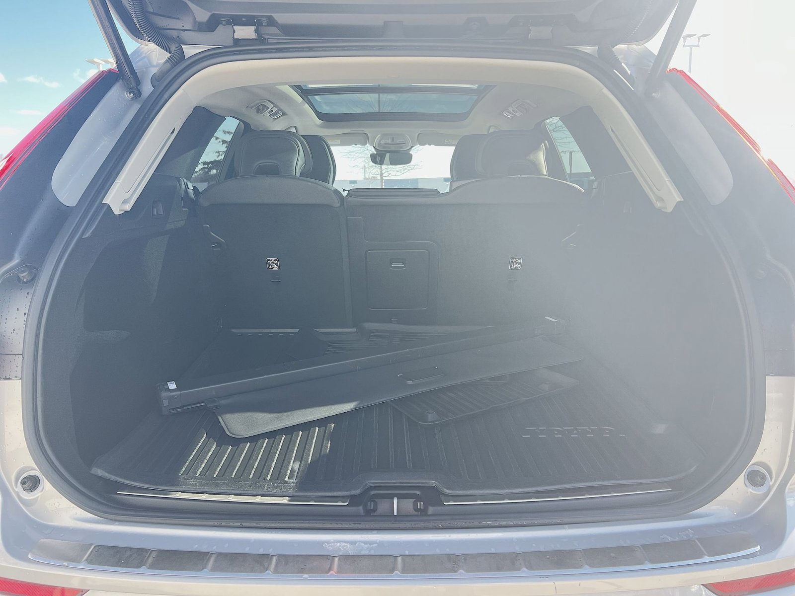 Certified 2023 Volvo XC60 B5 Plus w/ Climate Package image 26