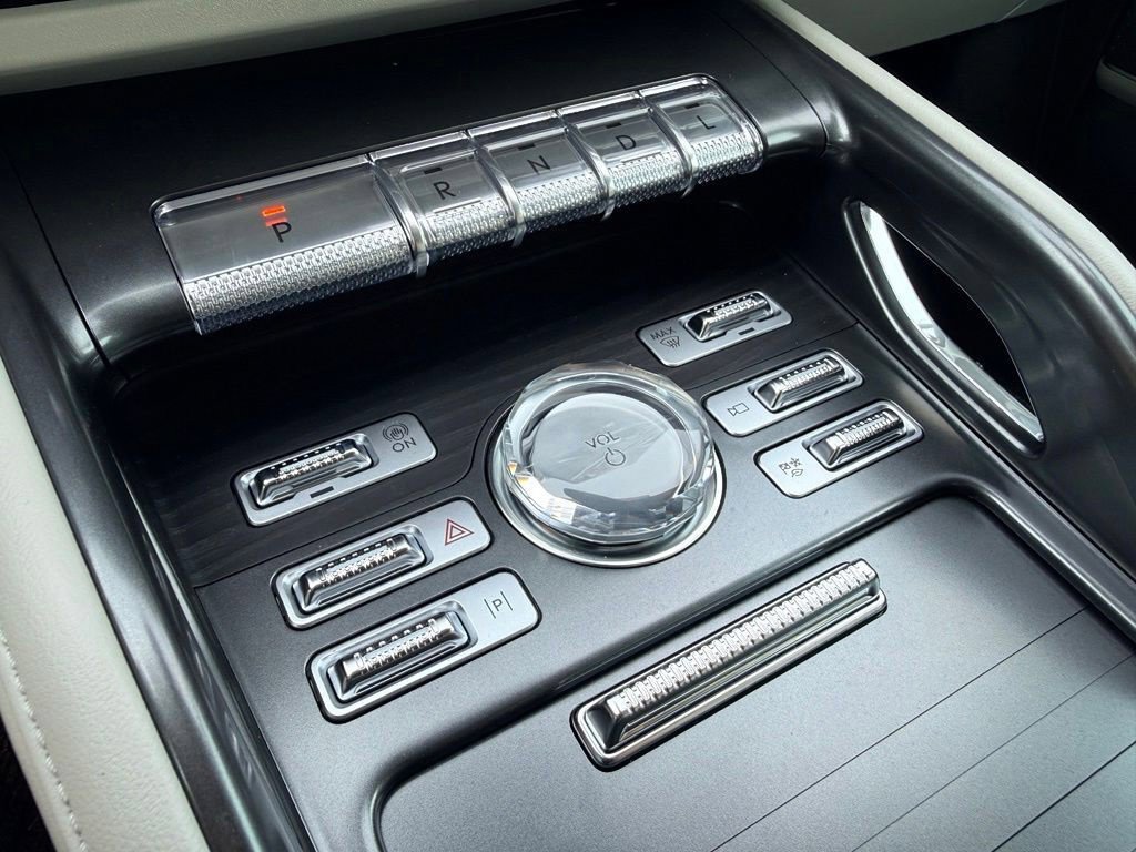 New 2026 Lincoln Nautilus Reserve AWD/4WD image 16