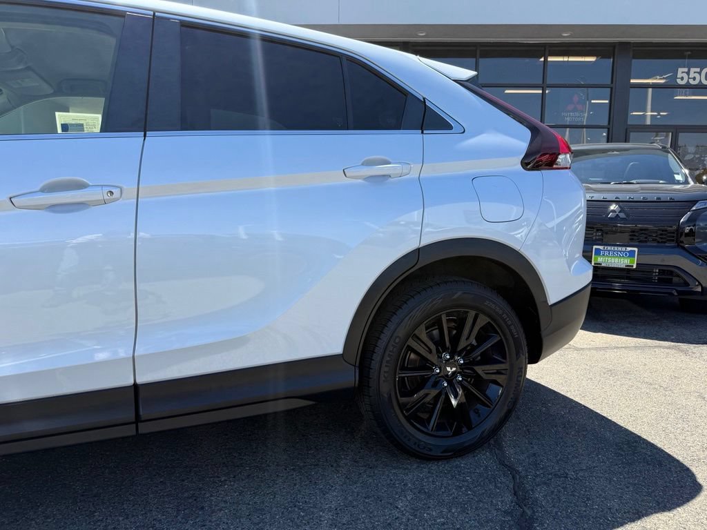 Used 2023 Mitsubishi Eclipse Cross LE AWD/4WD image 6