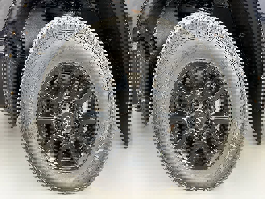 Used 2020 Toyota Tundra image 7