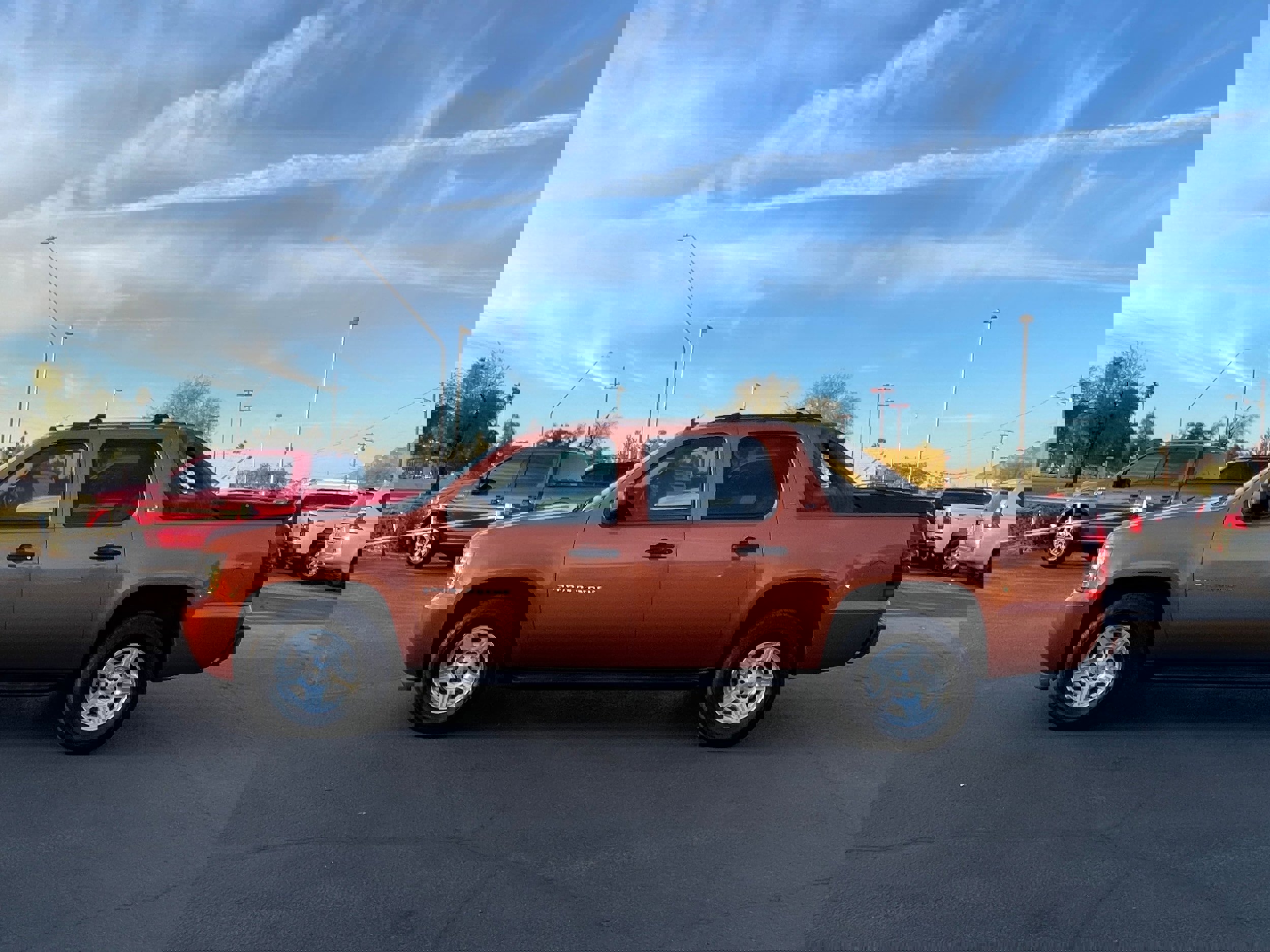 Used 2007 Chevrolet Avalanche LS image 2